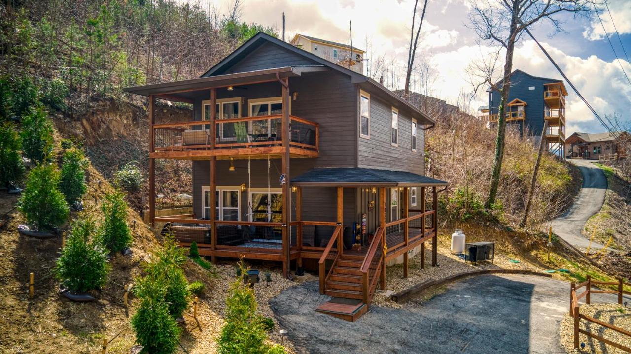 Mins To Gburg Sleeps 8 Hot Tub Arcade Area Pool Villa Gatlinburg Exterior photo